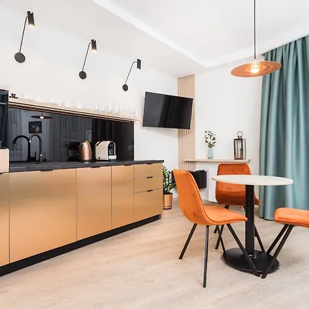 Inpoint Apartments G11 Near Old Town & Kazimierz District & Parking Option Krakow Exterior photo