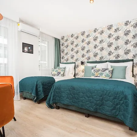 Inpoint Apartments G11 Near Old Town & Kazimierz District & Parking Option Krakow Exterior photo