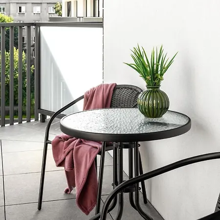 Inpoint Apartments G11 Near Old Town & Kazimierz District & Parking Option Krakow Exterior photo