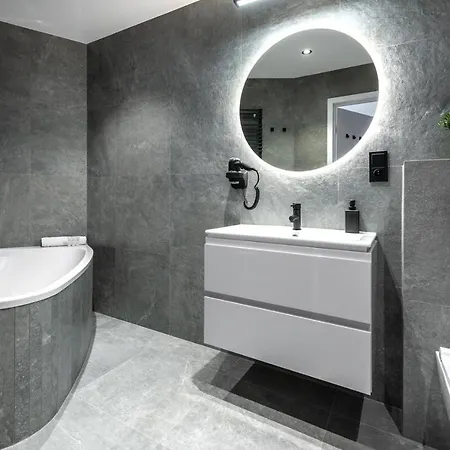 Inpoint Apartments G11 Near Old Town & Kazimierz District & Parking Option Krakow Exterior photo