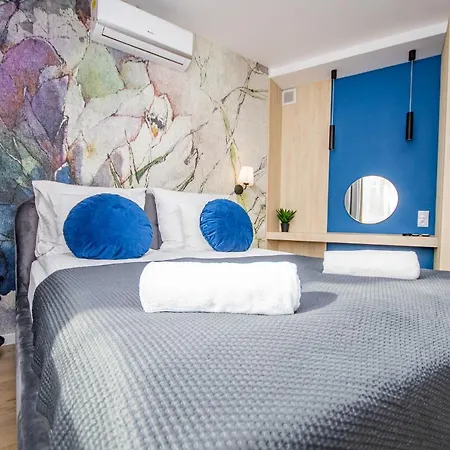 Inpoint Apartments G11 Near Old Town & Kazimierz District & Parking Option Krakow Exterior photo