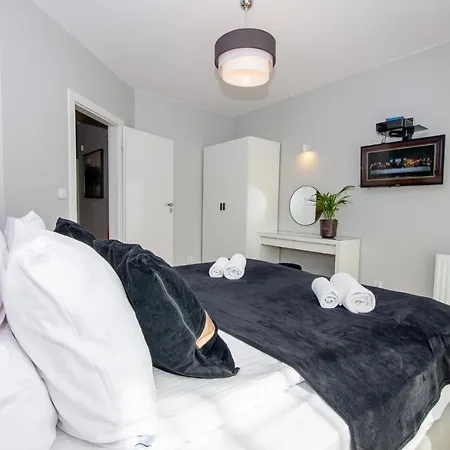 Inpoint Apartments G11 Near Old Town & Kazimierz District & Parking Option Krakow Room photo