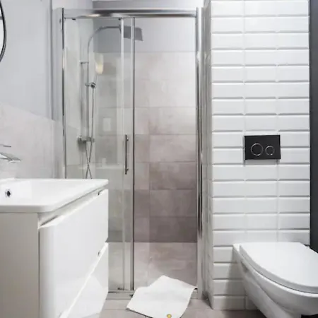 Inpoint Apartments G11 Near Old Town & Kazimierz District & Parking Option Krakow Room photo