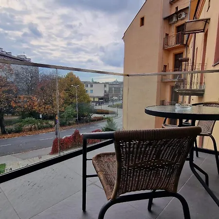 Inpoint Apartments G11 Near Old Town & Kazimierz District & Parking Option Krakow Exterior photo